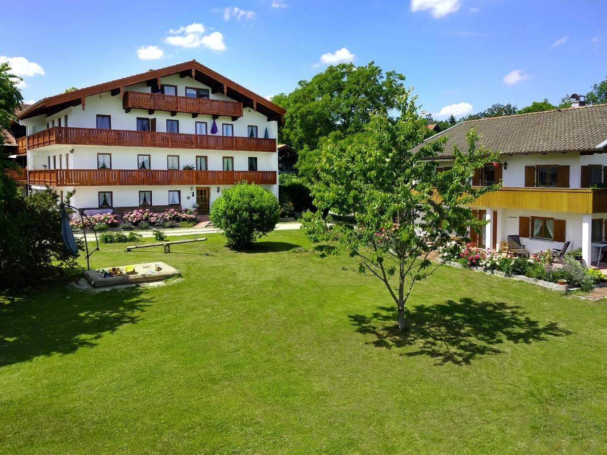 Ferienwohnungen Loisenhof Gstadt am Chiemsee Exterior foto